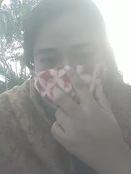 Snapshot of momo_loves chatting on January 12, 2026, 10:00 am momo loves online show from January 12, 2026, 10:00 am