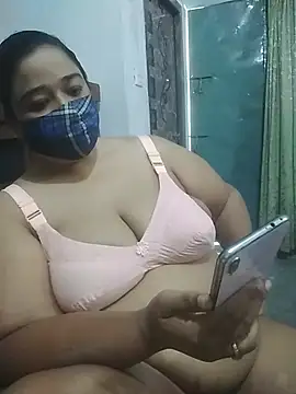 momo loves online show from April 12, 2026, 3:21 am