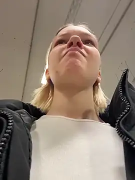 AshleyMur online show from March 22, 2026, 6:59 am