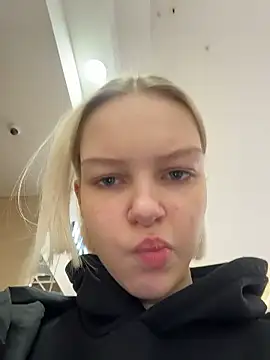 Snapshot of AshleyMur chatting on January 16, 2026, 4:27 am AshleyMur online show from January 16, 2026, 4:27 am