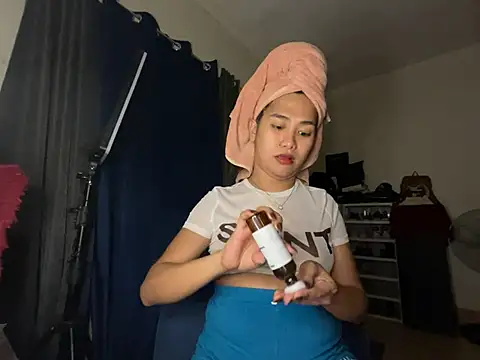 Mira Janee online show from February 28, 2026, 3:44 pm