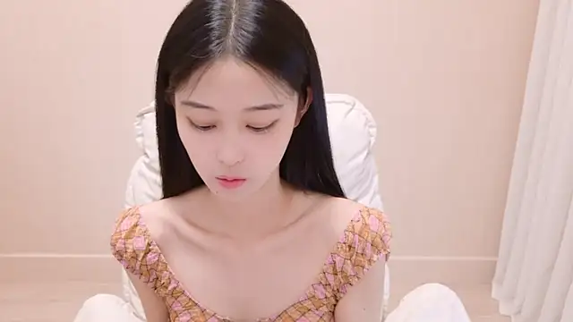 iiiiiiiiiu online show from May 25, 2026, 12:37 pm
