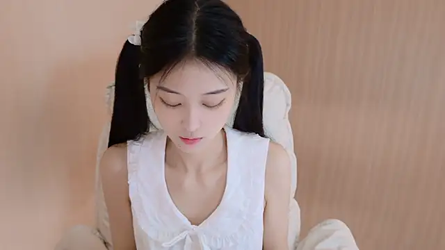 iiiiiiiiiu online show from April 9, 2026, 6:15 am