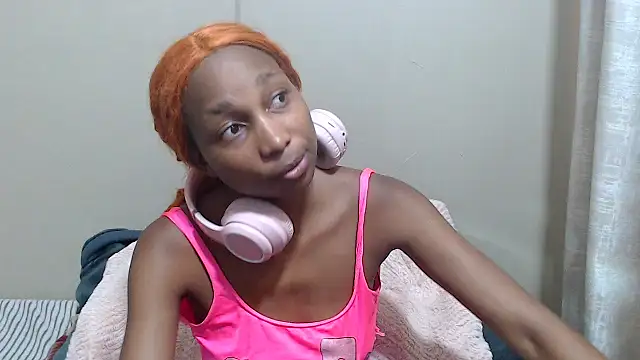 ExtraDoll online show from March 15, 2026, 8:32 am