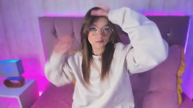 alyy cut3 online show from February 26, 2026, 8:09 pm