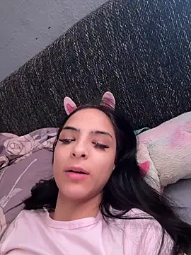 Evelin199 online show from April 5, 2026, 10:44 am