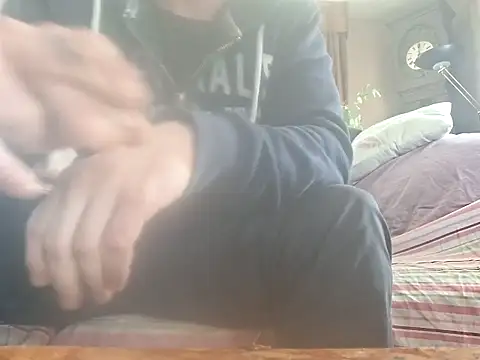 polo48725 online show from March 9, 2026, 1:47 pm