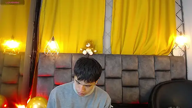 Maik Russo online show from February 15, 2026, 11:47 pm