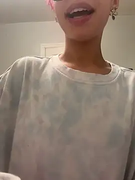 jojosbizarrelyf online show from April 16, 2026, 1:17 am