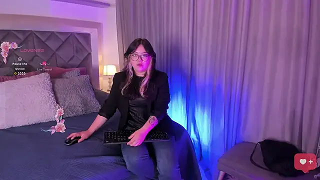 CalmaCaos online show from February 24, 2026, 11:33 am