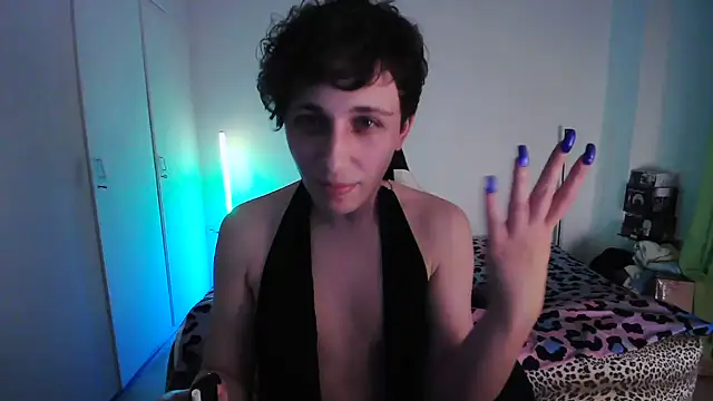 Snapshot of HoneyValentine chatting on June 4, 2026, 7:51 pm HoneyValentine online show from June 4, 2026, 7:51 pm