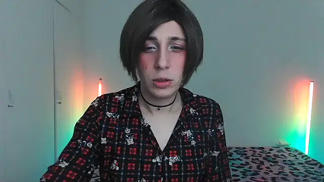 HoneyValentine online show from March 7, 2026, 8:47 pm