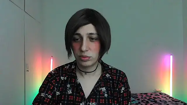 HoneyValentine online show from March 8, 2026, 8:34 pm