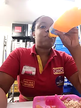 Snapshot of Asia_37 chatting on February 12, 2026, 9:25 pm Asia 37 online show from February 12, 2026, 9:25 pm