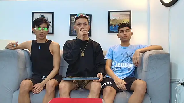 AVENGER BOYS2026 online show from February 4, 2026, 1:22 am