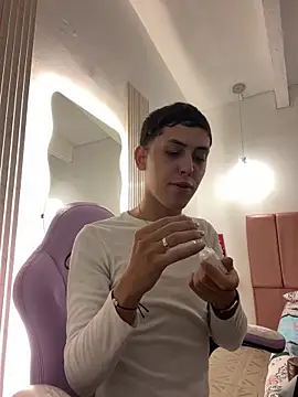 Iamcami  online show from February 23, 2026, 6:52 pm