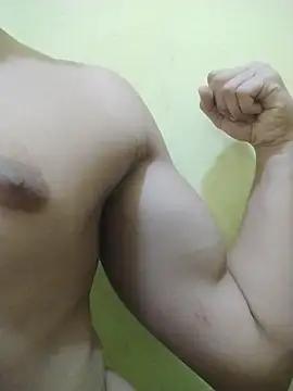 desiBig dick online show from May 28, 2026, 9:17 am