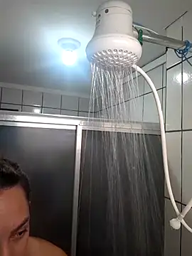 ofjuliaa online show from March 4, 2026, 6:59 pm