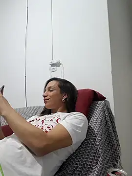 ofjuliaa online show from April 1, 2026, 2:24 am