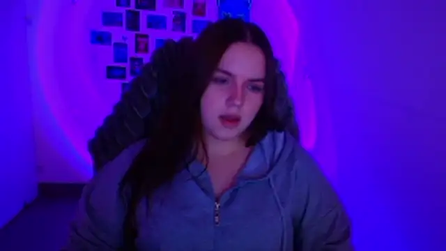 Kitty Mia Kitty online show from February 21, 2026, 12:29 pm