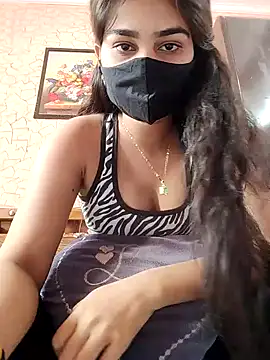 Snapshot of babydoll7172 chatting on February 10, 2026, 5:39 am babydoll7172 online show from February 10, 2026, 5:39 am