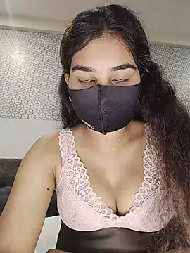 Snapshot of babydoll7172 chatting on August 3, 2026, 4:35 pm babydoll7172 online show from August 3, 2026, 4:35 pm