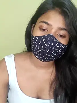 trinasa online show from April 9, 2026, 7:53 pm