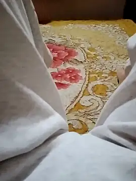 Snapshot of -Bunny-y chatting on January 6, 2026, 1:37 pm -Bunny-y online show from January 6, 2026, 1:37 pm