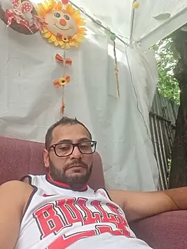 julian-112 online show from July 12, 2026, 3:24 pm