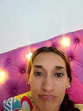 Snapshot of EcoDePiel chatting on February 5, 2026, 3:35 am EcoDePiel online show from February 5, 2026, 3:35 am