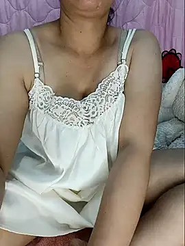 linhha23 online show from February 17, 2026, 5:10 pm