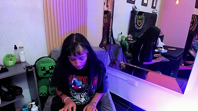 MeowMota  online show from June 16, 2026, 7:03 pm