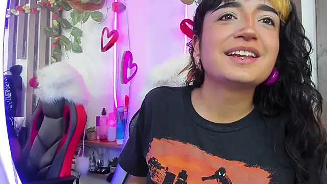 MeowMota  online show from June 11, 2026, 7:55 pm