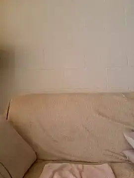 larizinha2026 online show from February 5, 2026, 8:15 pm