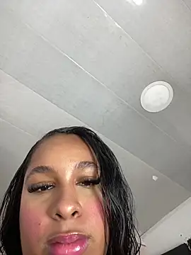 NataliaMillers online show from April 19, 2026, 8:00 pm