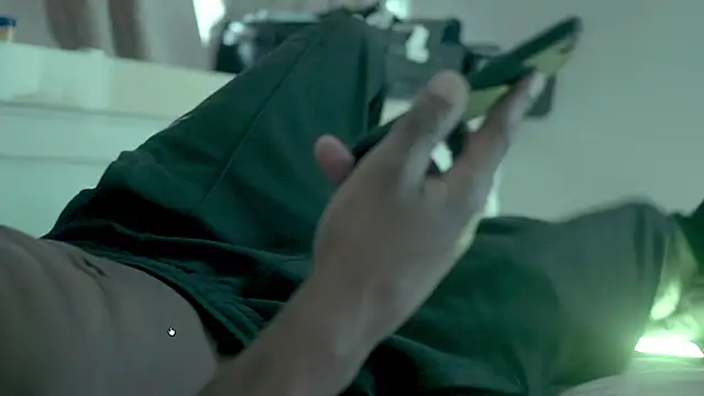 Snapshot of HUGY_huge chatting on January 12, 2026, 7:04 am HUGY huge online show from January 12, 2026, 7:04 am