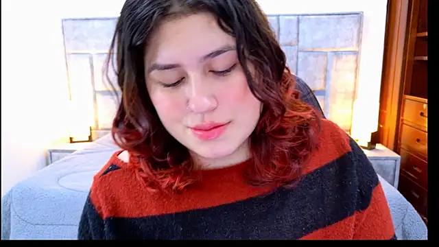 azul veraa online show from February 11, 2026, 12:27 pm