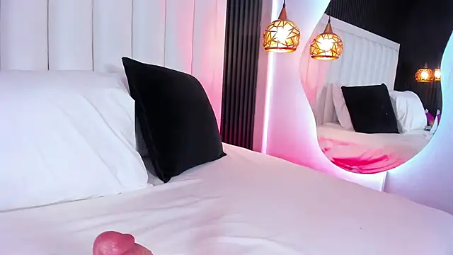 Snapshot of FireDollx chatting on March 3, 2026, 4:30 am FireDollx online show from March 3, 2026, 4:30 am