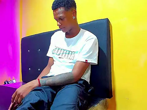 Snapshot of aunstin_mohamme chatting on January 7, 2026, 5:01 am aunstin mohamme online show from January 7, 2026, 5:01 am