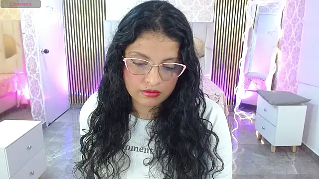 Snapshot of TATTI_TAY chatting on March 16, 2026, 7:27 pm TATTI TAY online show from March 16, 2026, 7:27 pm