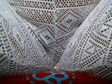 hotcandyxtrem online show from January 8, 2026, 5:41 pm