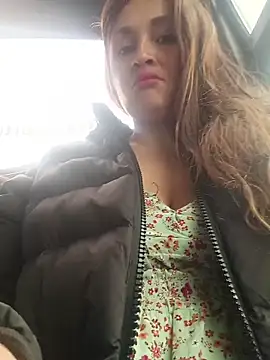Alejandra N online show from May 12, 2026, 4:46 pm