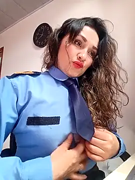 Snapshot of Alejandra_N chatting on February 19, 2026, 5:54 pm Alejandra N online show from February 19, 2026, 5:54 pm