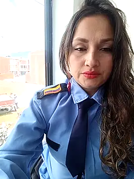 Snapshot of Alejandra_N chatting on February 25, 2026, 5:13 pm Alejandra N online show from February 25, 2026, 5:13 pm