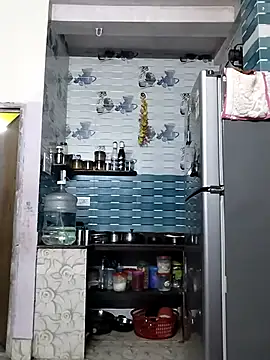 pinkisaha75 online show from April 16, 2026, 2:40 pm