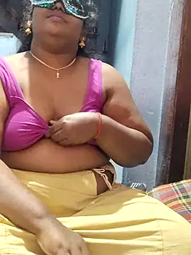 Snapshot of divyasree1431 chatting on January 10, 2026, 4:13 pm divyasree1431 online show from January 10, 2026, 4:13 pm