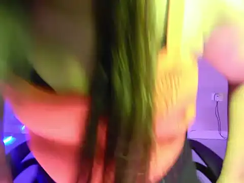 Snapshot of CutieVibe01 chatting on January 9, 2026, 8:16 pm CutieVibe01 online show from January 9, 2026, 8:16 pm