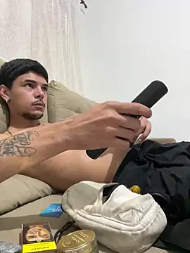 rafaMg22 online show from April 2, 2026, 10:16 pm