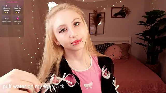 Snapshot of AshLinks_ chatting on March 1, 2026, 2:33 am AshLinks online show from March 1, 2026, 2:33 am