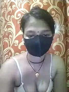 Hotmayahot online show from June 4, 2026, 5:12 am